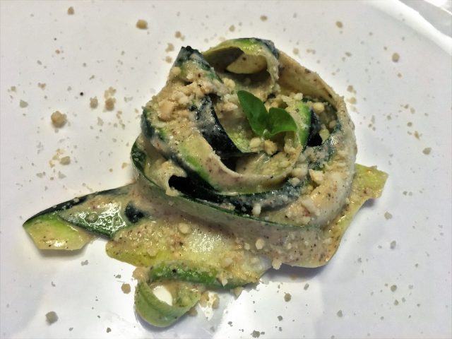 Tagliatelle din zucchini cu pesto - Cristela GEORGESCU