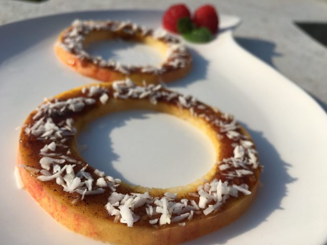 Mere cu caramel - Cristela Georgescu 2021